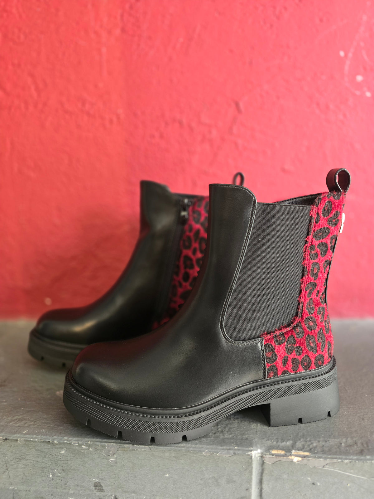 Chelsea Boots  NEXT STOP CAMBRIDGE