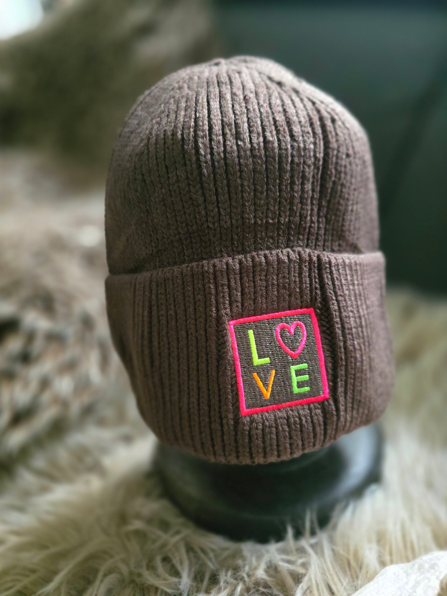 Mütze LOVE 100% Viscose