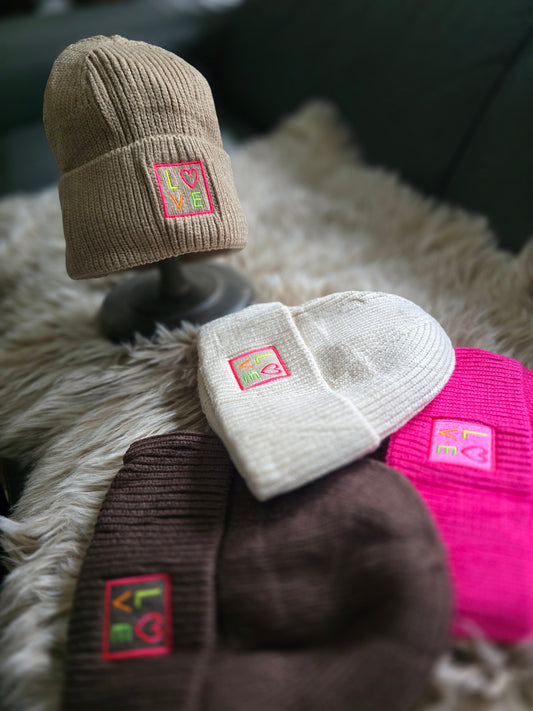 Mütze LOVE 100% Viscose