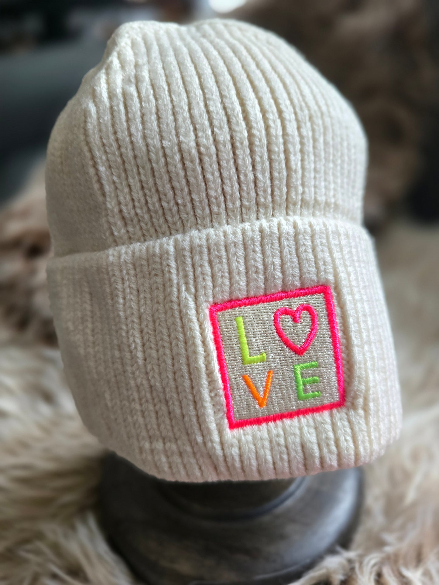 Mütze LOVE 100% Viscose