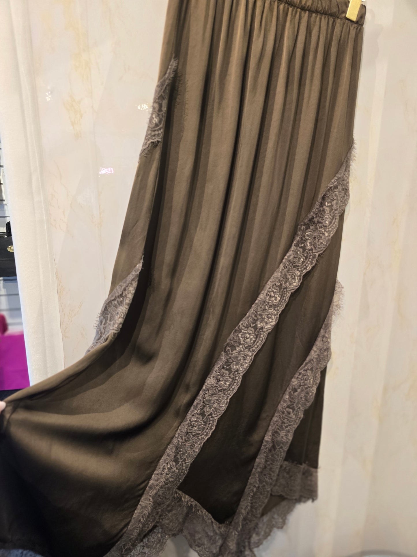 Maxirock Viscose & Silk